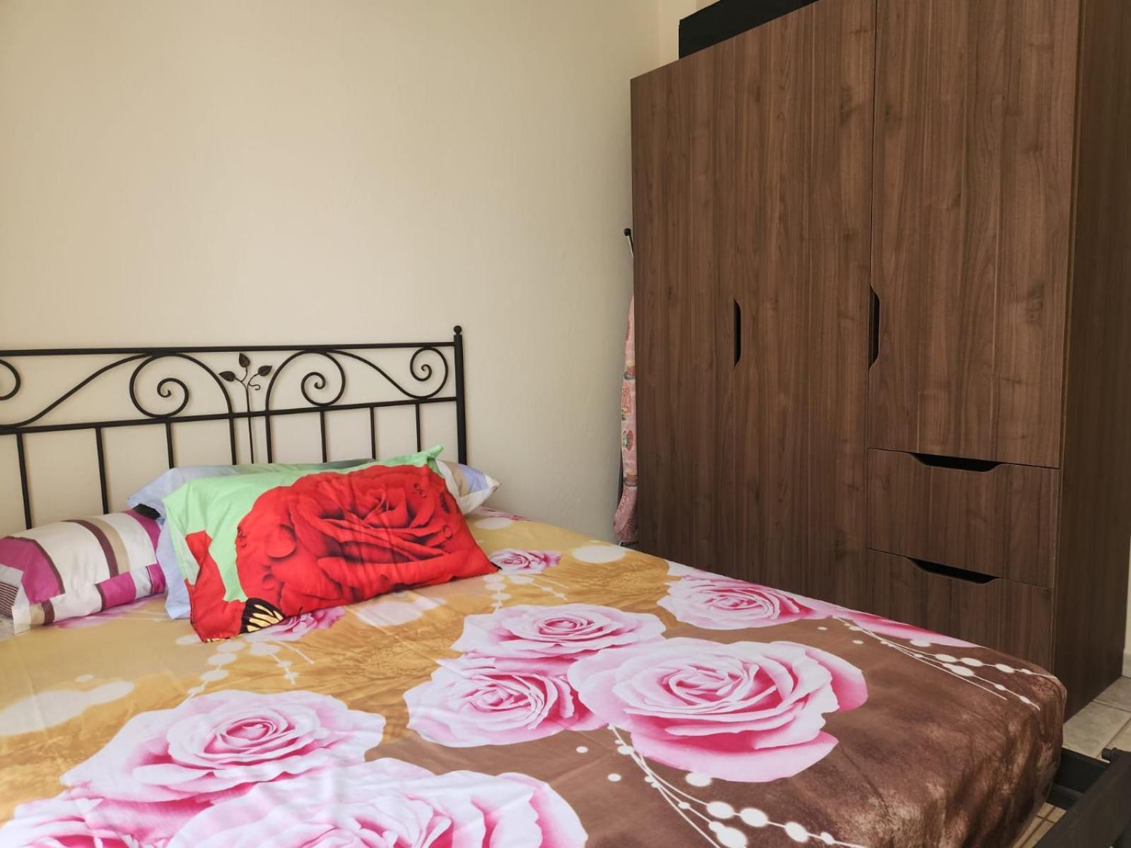 Cozy Two Bedroom *